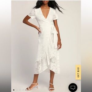Lulu’s Short Sleeve Wrap Midi Dress